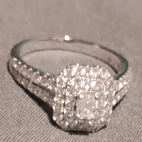 10K White Gold Natural Diamond Ring - Picture 2 of 8